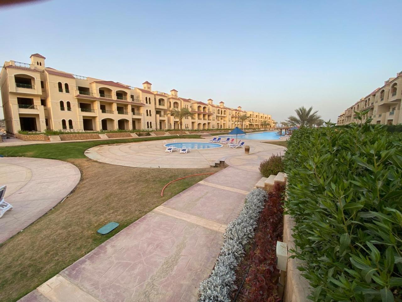 מלון עיין סוחנה Laserina Palm Beach For Families Only Ground Floor With Big Garden Please Note That There Is Entrance Extra Fees 250 Le Per Adult מראה חיצוני תמונה